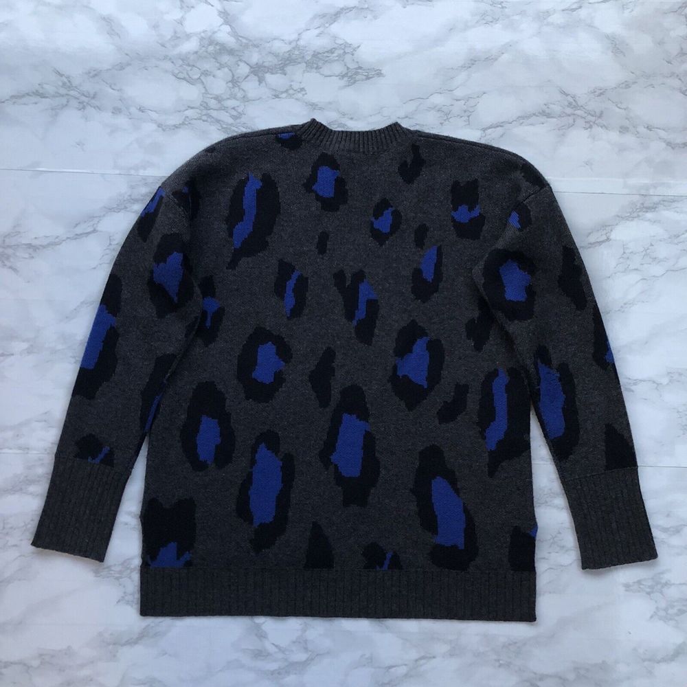 Athleta Womens Medium Animal Print Sweater Cashmere Wool Blend Gray Blue - Picture 3 of 11